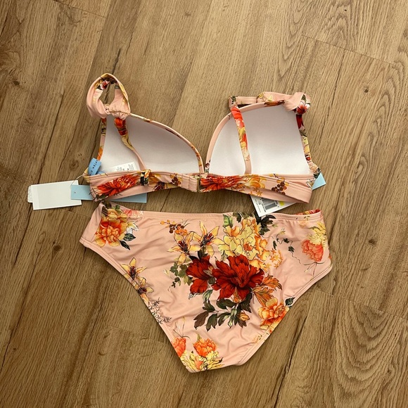 NWT ANTONIO MELANI FLORAL BIKINI - Picture 2 of 3